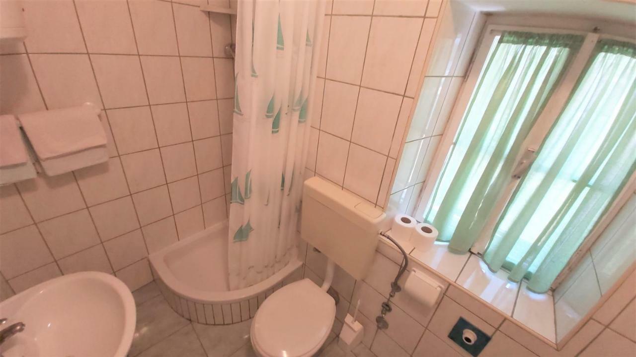 Apartment Mandic Omiš Kültér fotó